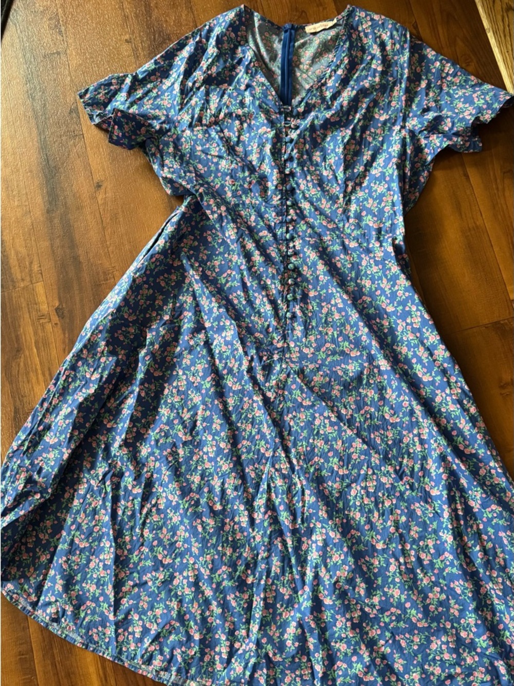 Ivy City Co Vintage Inspired Blue Floral Zip-Back Button Dress Pink Blossoms 16W - Picture 2 of 13